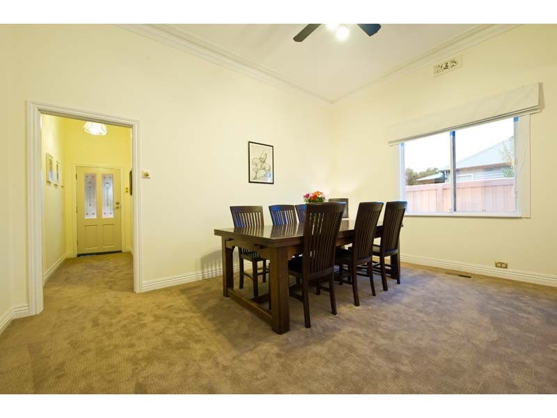 115 Queensville Street, Kingsville VIC 3012