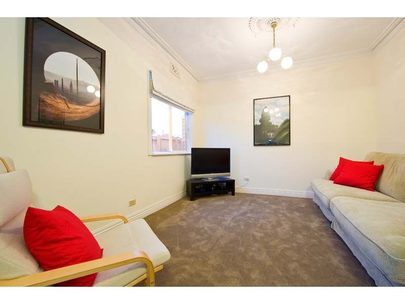 115 Queensville Street, Kingsville VIC 3012