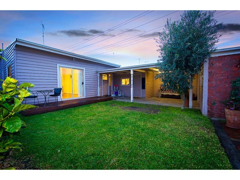 115 Queensville Street, Kingsville VIC 3012