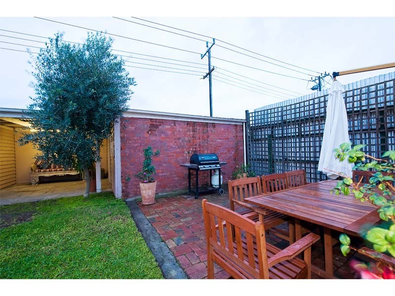 115 Queensville Street, Kingsville VIC 3012