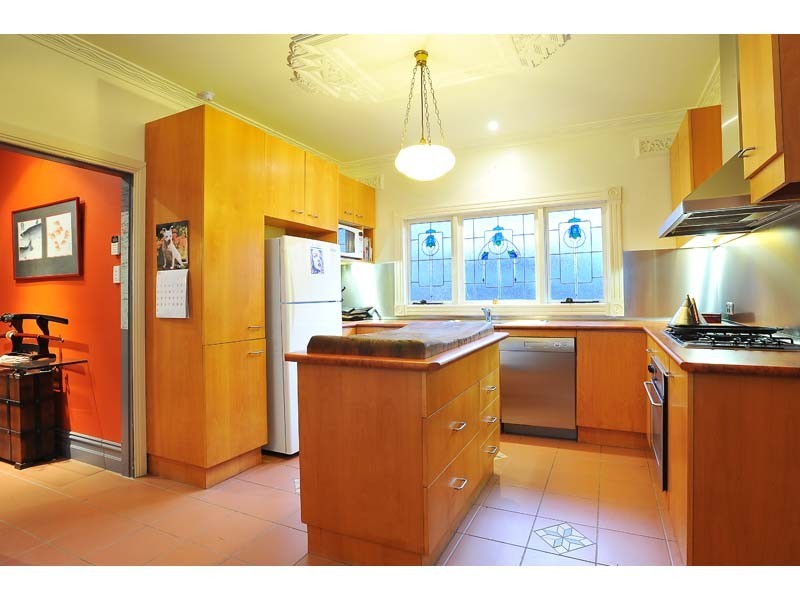 14 River Street, Newport VIC 3015