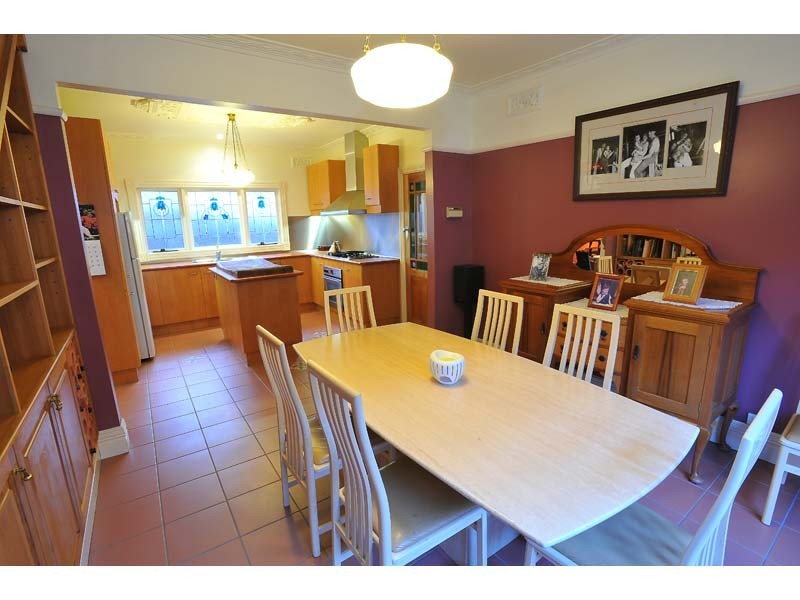 14 River Street, Newport VIC 3015
