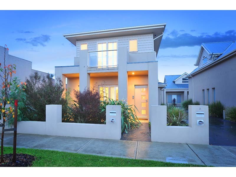 1/37-41 Vernon Street, South Kingsville VIC 3015