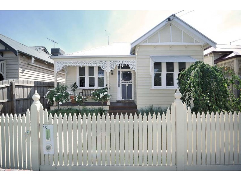 10 Chirnside Street, Kingsville VIC 3012