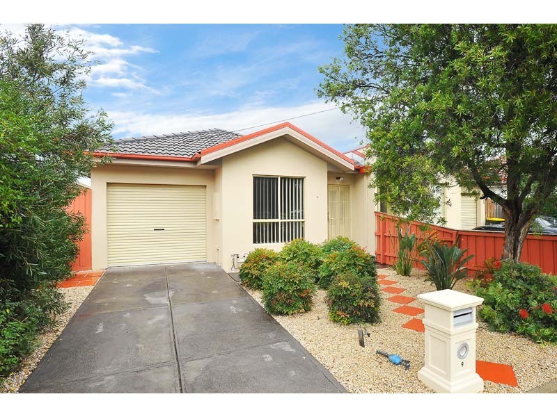9 Abbeygate Street, Altona North VIC 3025