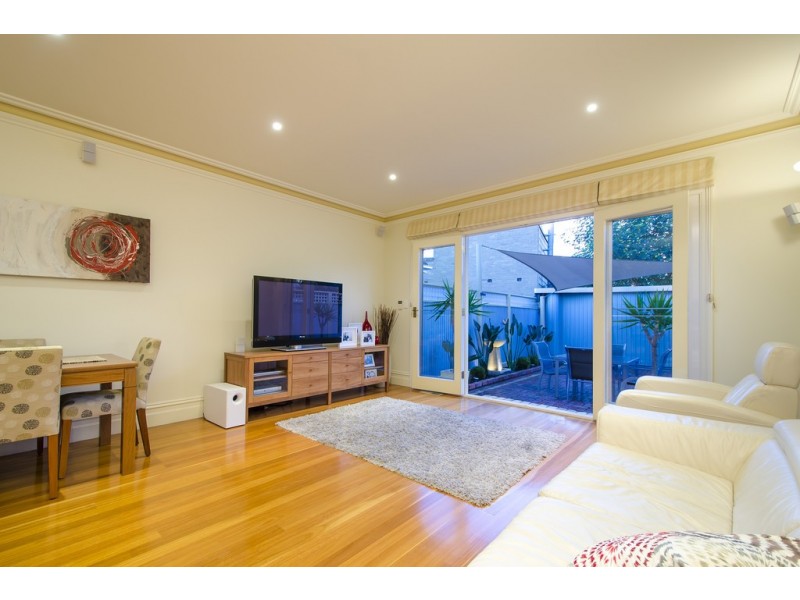 6 Dover Road, Williamstown VIC 3016