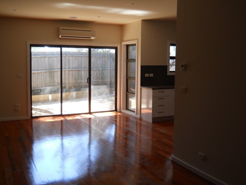 3/50 Conifer Avenue, Brooklyn VIC 3012