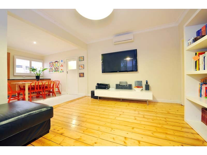 38 Williamstown Road, Kingsville VIC 3012