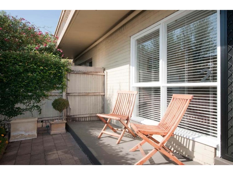 2/29 Schutt Street, Newport VIC 3015