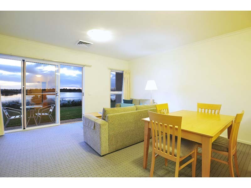 52/115 Kororoit Creek Road, Williamstown VIC 3016