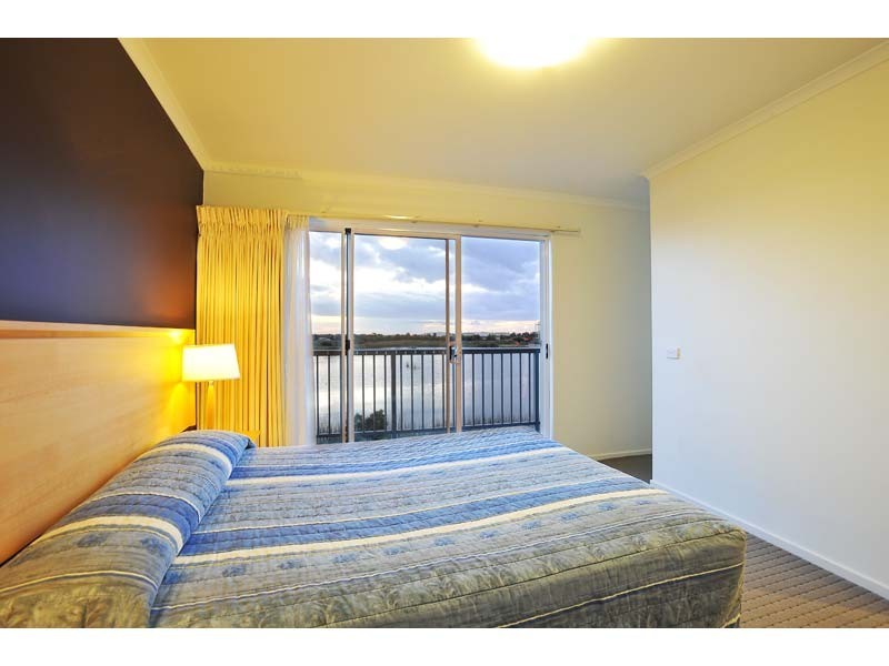 52/115 Kororoit Creek Road, Williamstown VIC 3016