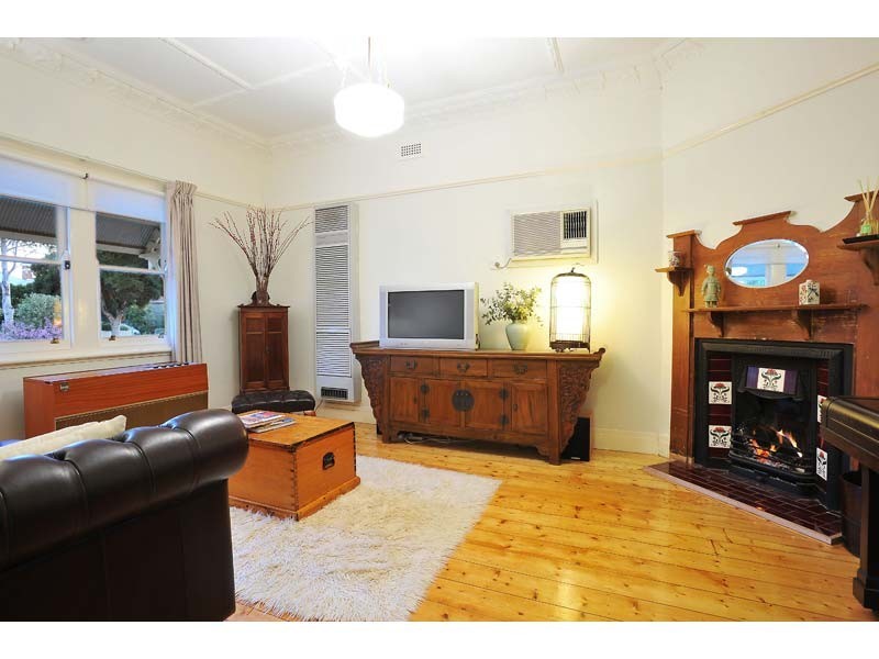 54 Mason Street, Newport VIC 3015