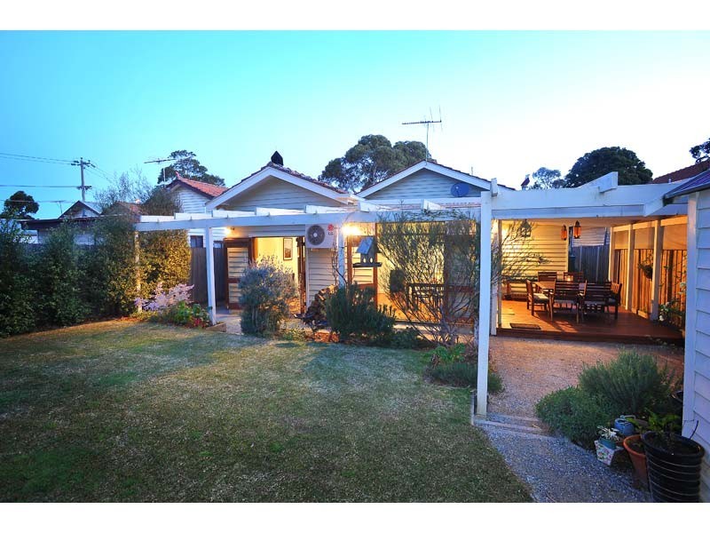 54 Mason Street, Newport VIC 3015