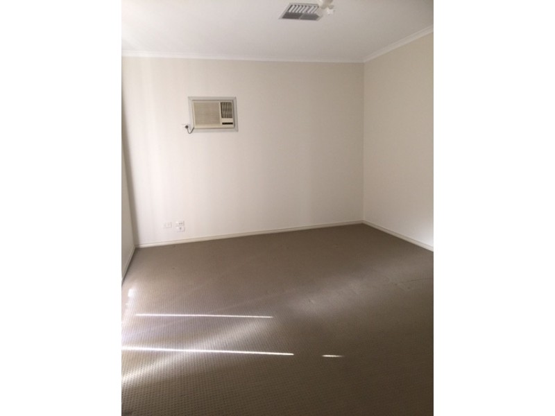 2/28 Hobbs Street, Seddon VIC 3011