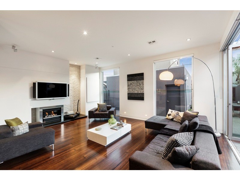 241 Melbourne Road, Newport VIC 3015