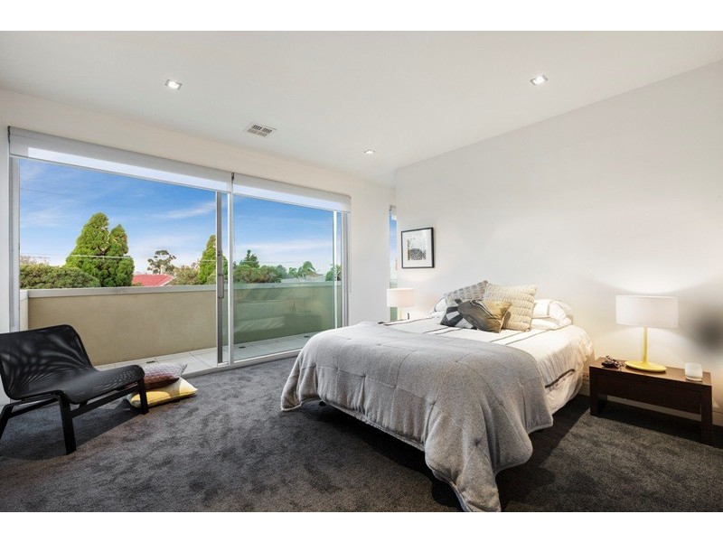 241 Melbourne Road, Newport VIC 3015