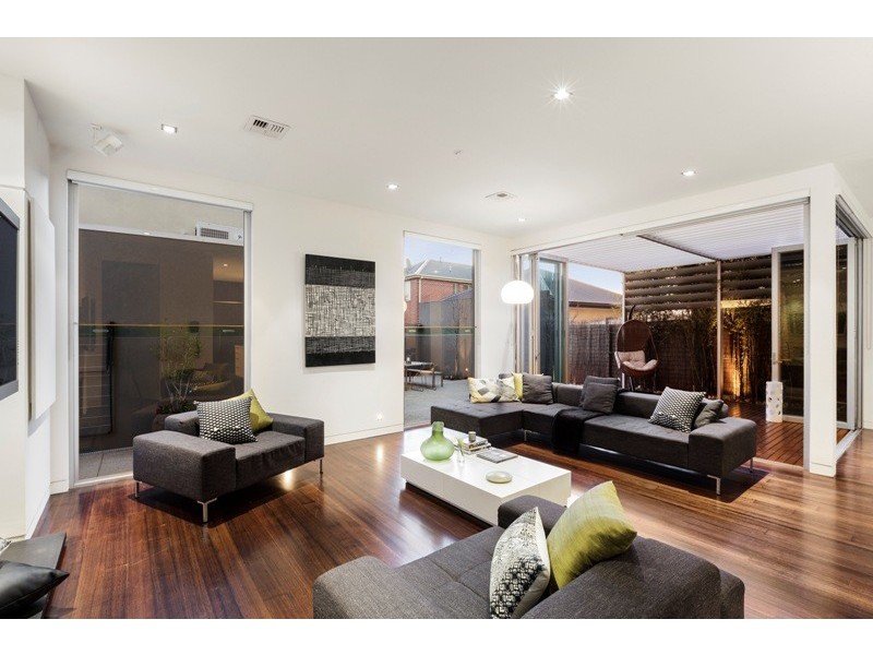 241 Melbourne Road, Newport VIC 3015