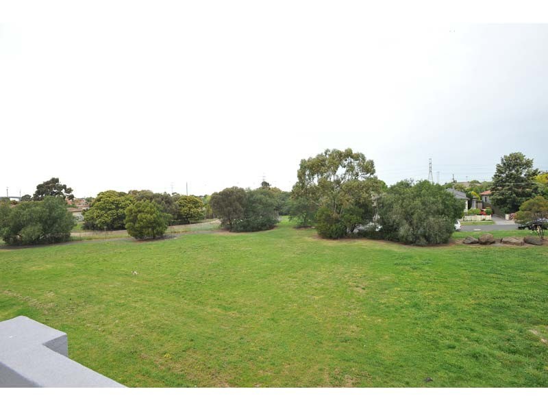 15 Hawkhurst Street, Yarraville VIC 3013