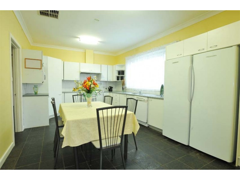 15 Hawkhurst Street, Yarraville VIC 3013