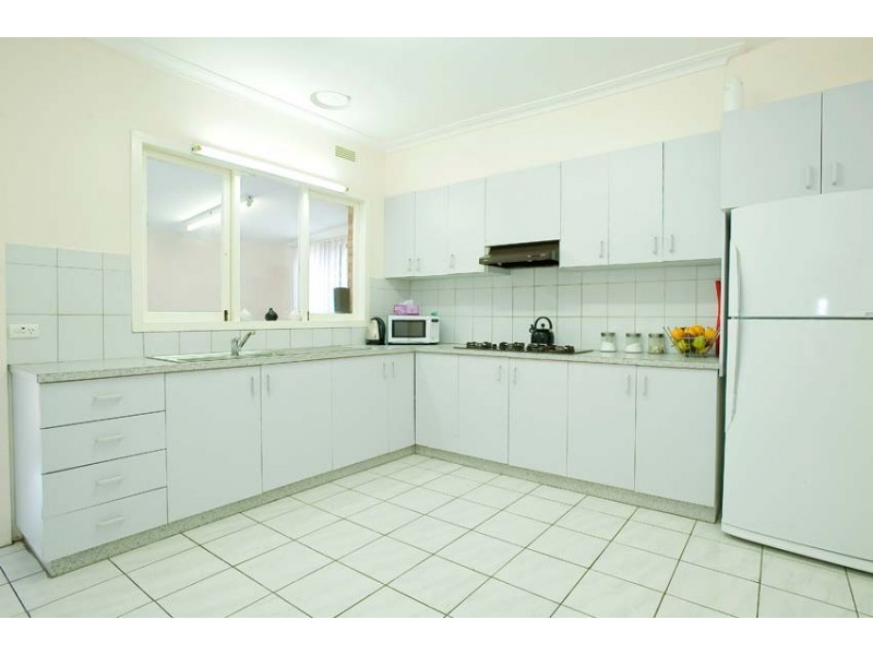 11 Sixth Avenue, Altona North VIC 3025