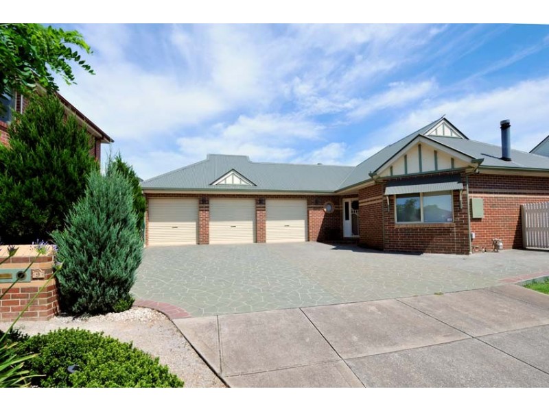 9  Eucalyptus Court, Sunshine West VIC 3020