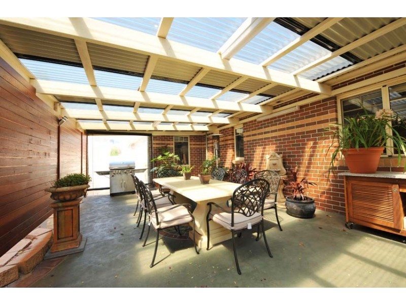 9  Eucalyptus Court, Sunshine West VIC 3020