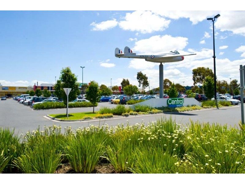 16 Sredna Street, West Footscray VIC 3012