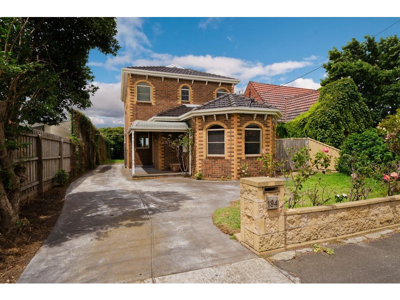 194 Douglas Parade, Newport VIC 3015