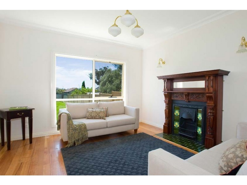194 Douglas Parade, Newport VIC 3015