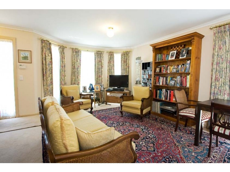 2B Maddox Road, Newport VIC 3015