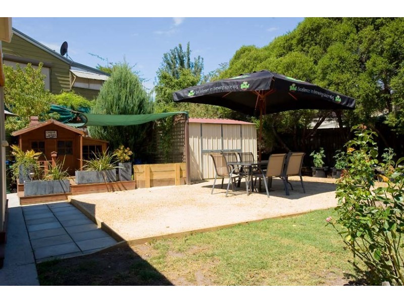 11 Cheasley Place, Altona Meadows VIC 3028