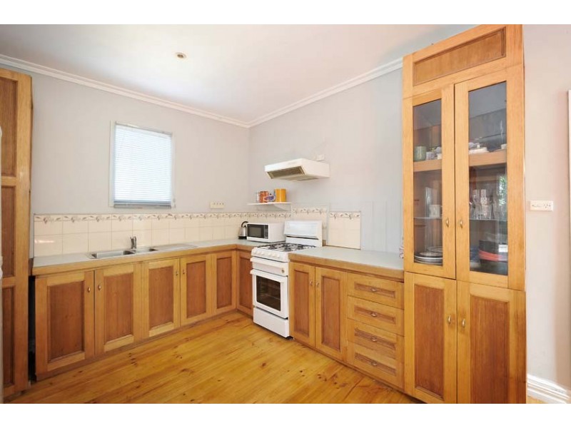 4 Errol Street, Footscray VIC 3011