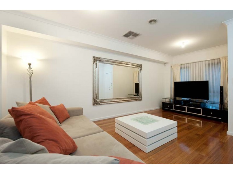 102 Wembley Avenue, Yarraville VIC 3013