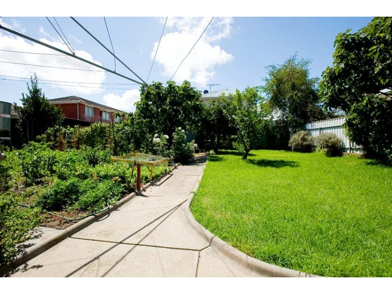 26 Hampton Parade, West Footscray VIC 3012