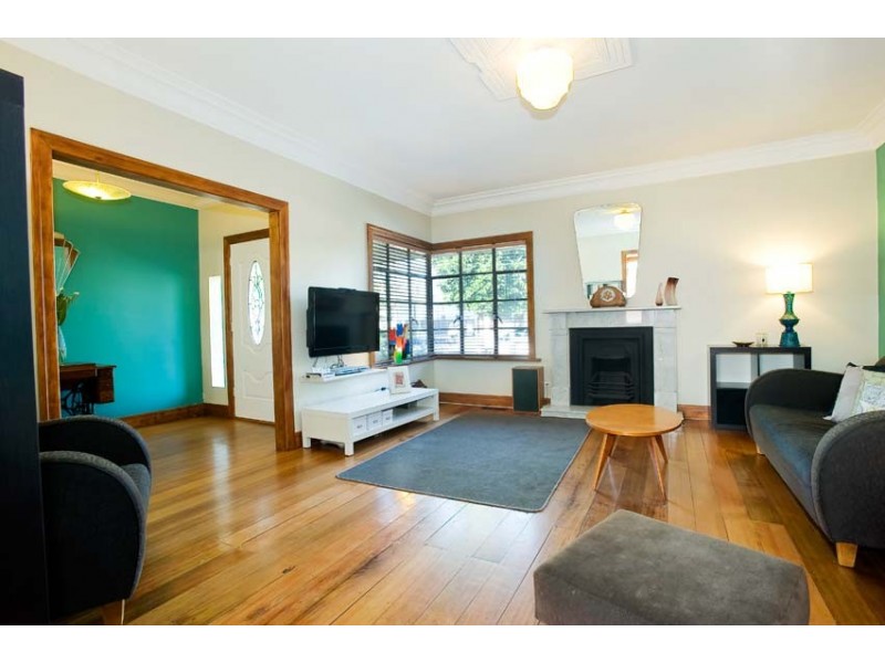 84 Hamilton Street, Yarraville VIC 3013