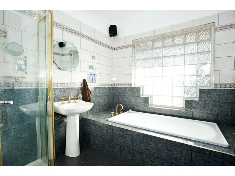 84 Hamilton Street, Yarraville VIC 3013