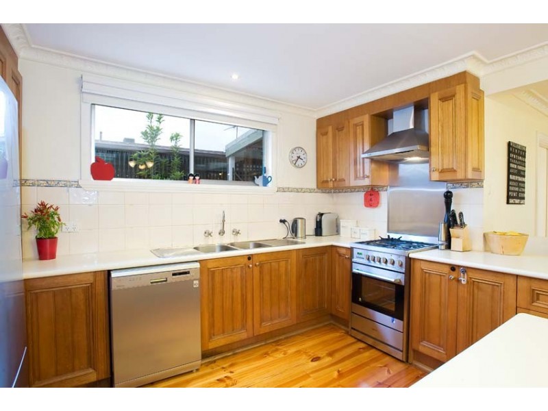 121 Woods Street, Newport VIC 3015