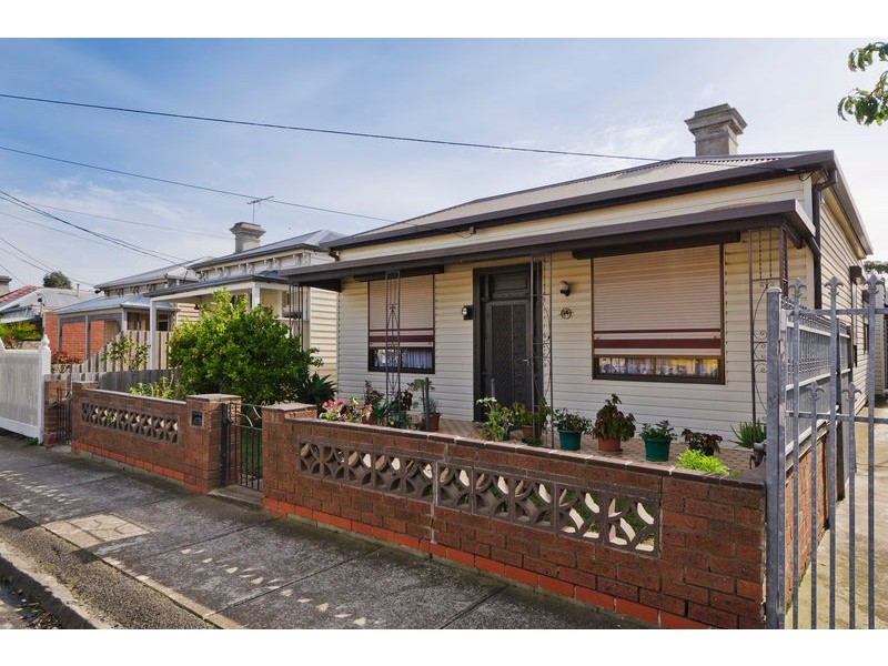 14 Alexander Street, Seddon VIC 3011