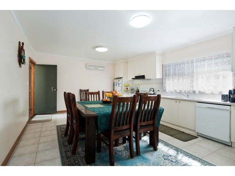 14 Alexander Street, Seddon VIC 3011