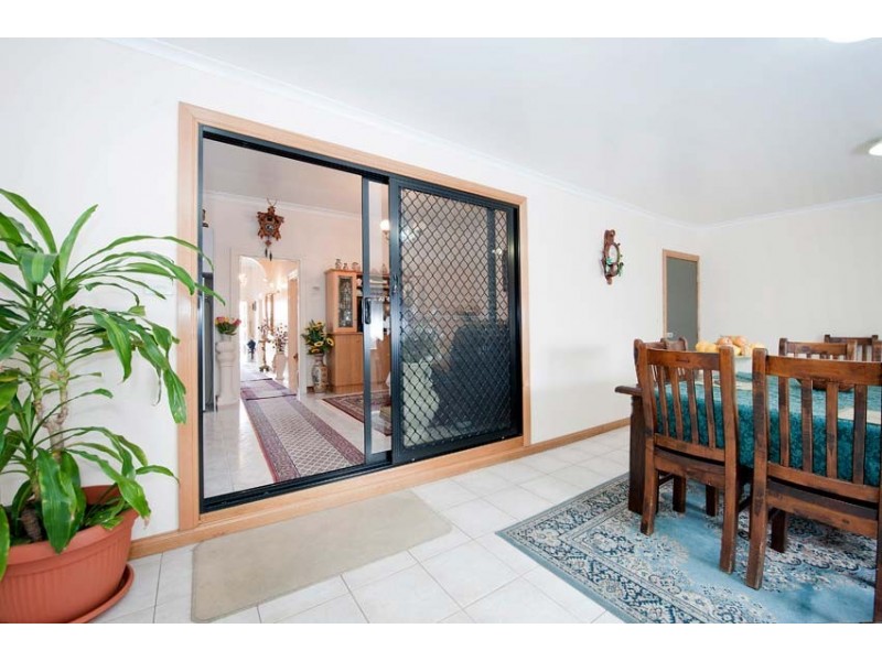 14 Alexander Street, Seddon VIC 3011