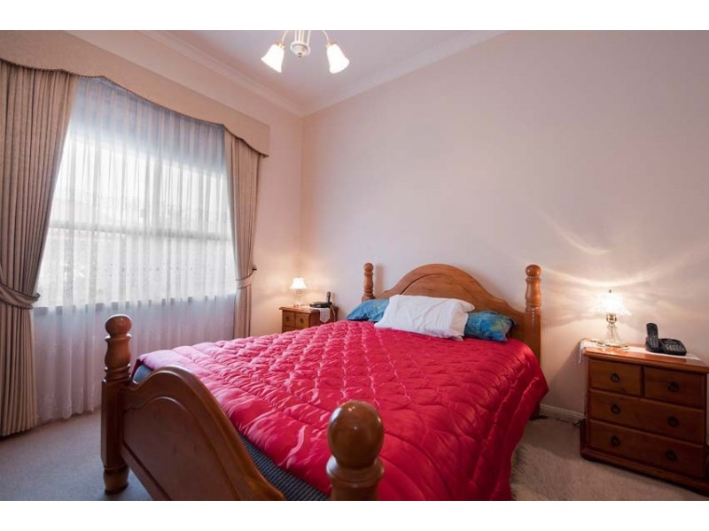 14 Alexander Street, Seddon VIC 3011