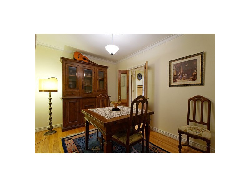 14 Cambridge Street, Seaholme VIC 3018