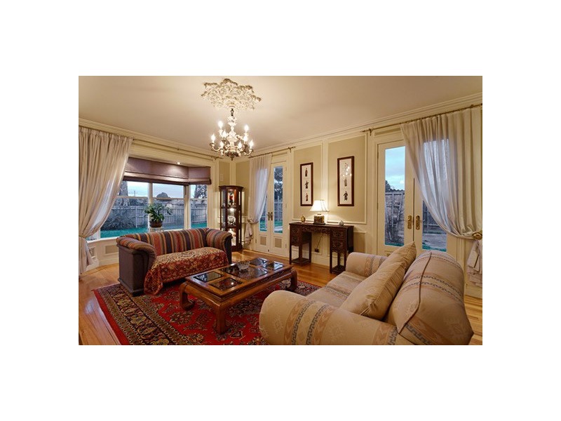 14 Cambridge Street, Seaholme VIC 3018