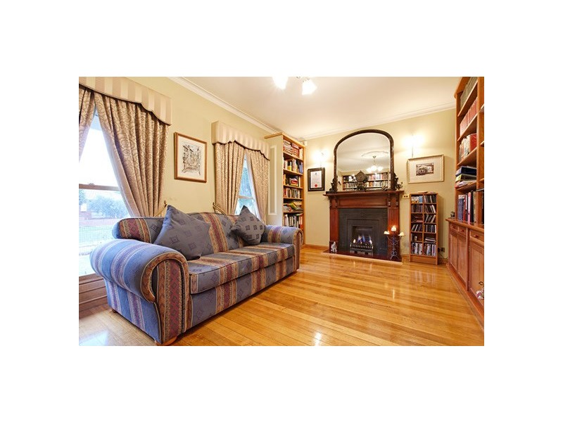 14 Cambridge Street, Seaholme VIC 3018