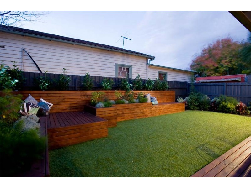 4 Acton Street, Seddon VIC 3011