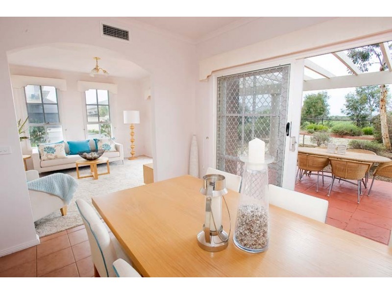 34 McGuire Crescent, Williamstown VIC 3016