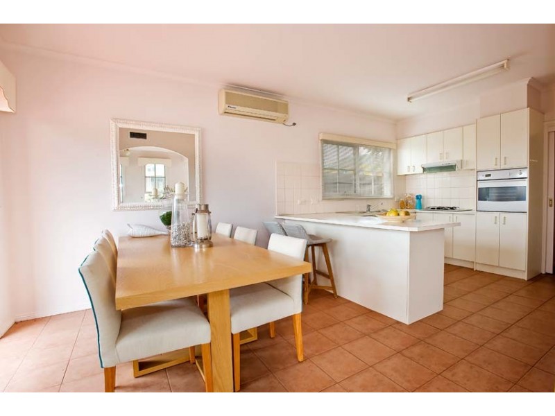 34 McGuire Crescent, Williamstown VIC 3016