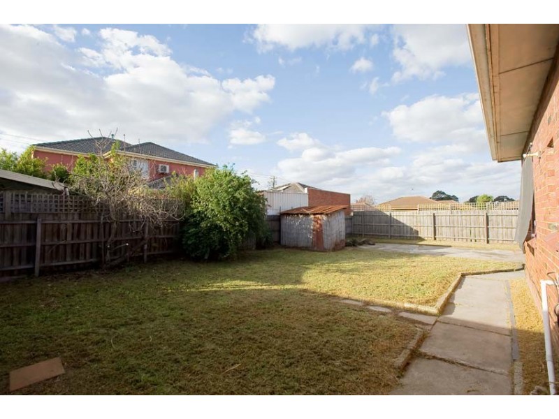 24 Waiora Parade, West Footscray VIC 3012