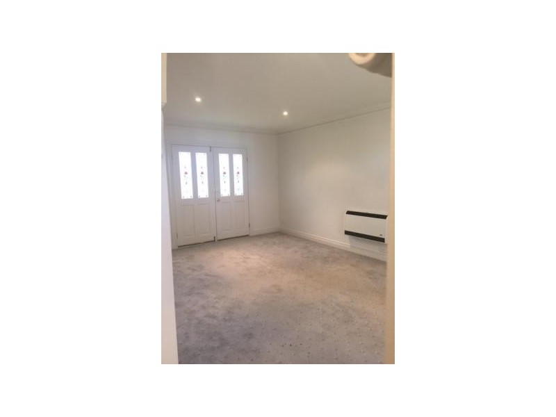 18 Milford St, Newport VIC 3015