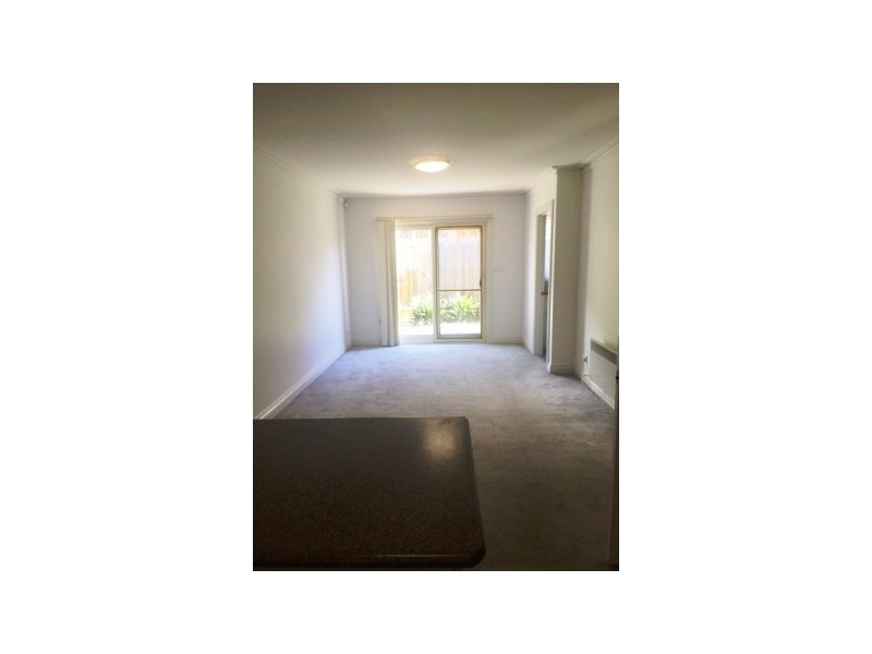 18 Milford St, Newport VIC 3015